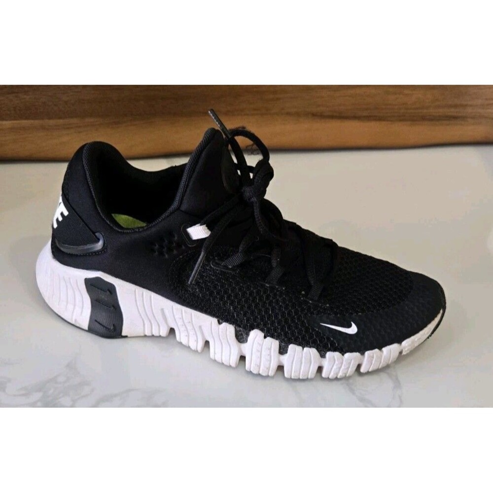 Nike Free Metcon 4 Black White 2021 Women's Size 9